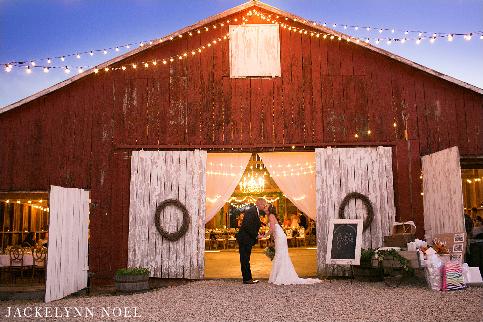 St. Louis Wedding Photography, Jackelynn Noel Photography, Dodson Orchards Barn Wedding
