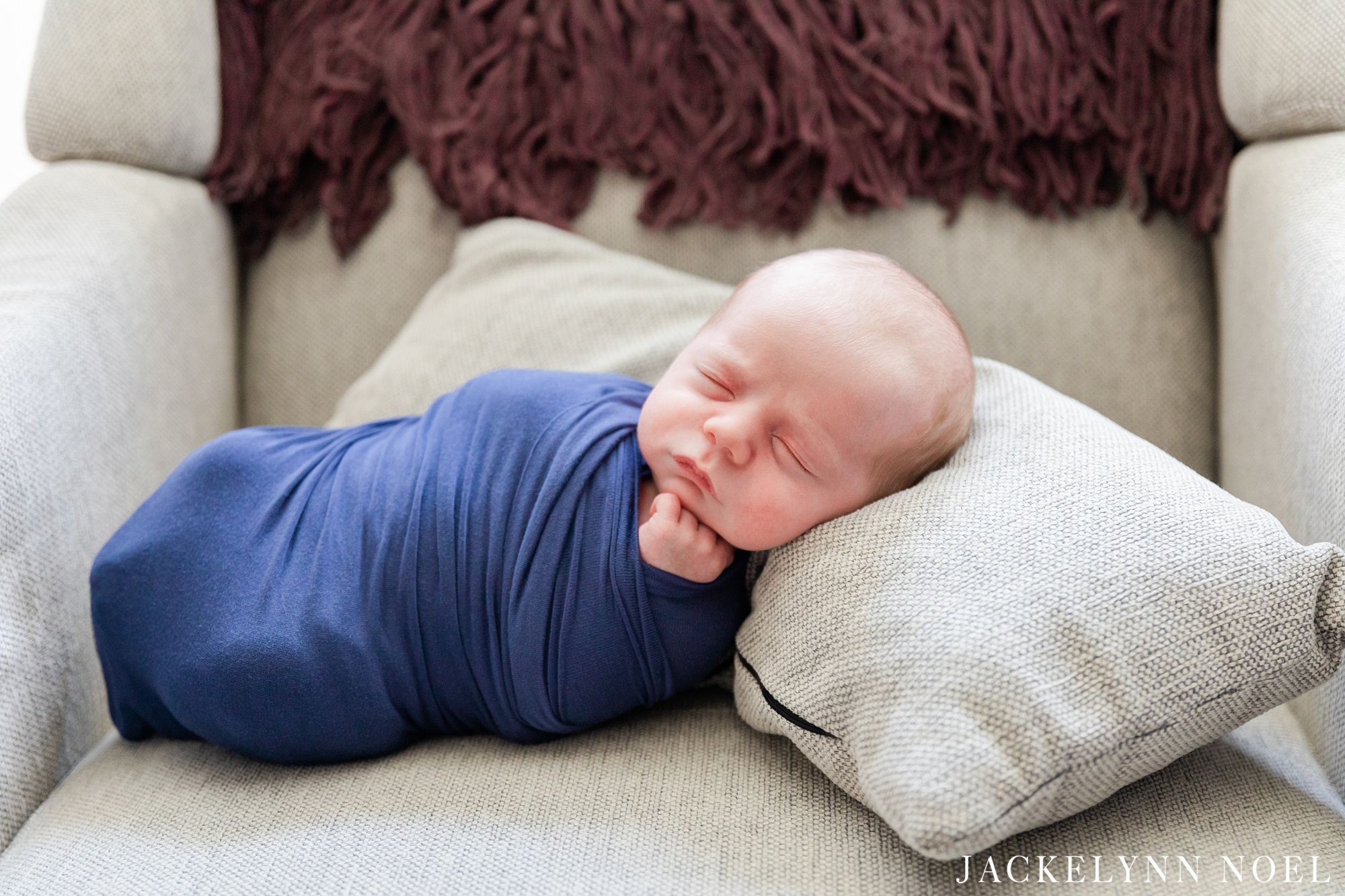 Lifestyle Newborn Photos by Jackelynn Noel Photography